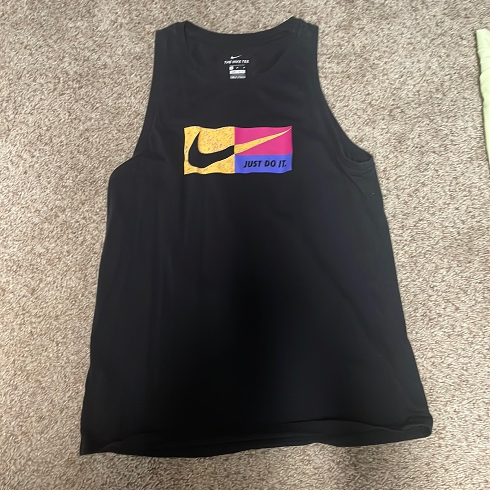 Nike tank, size medium